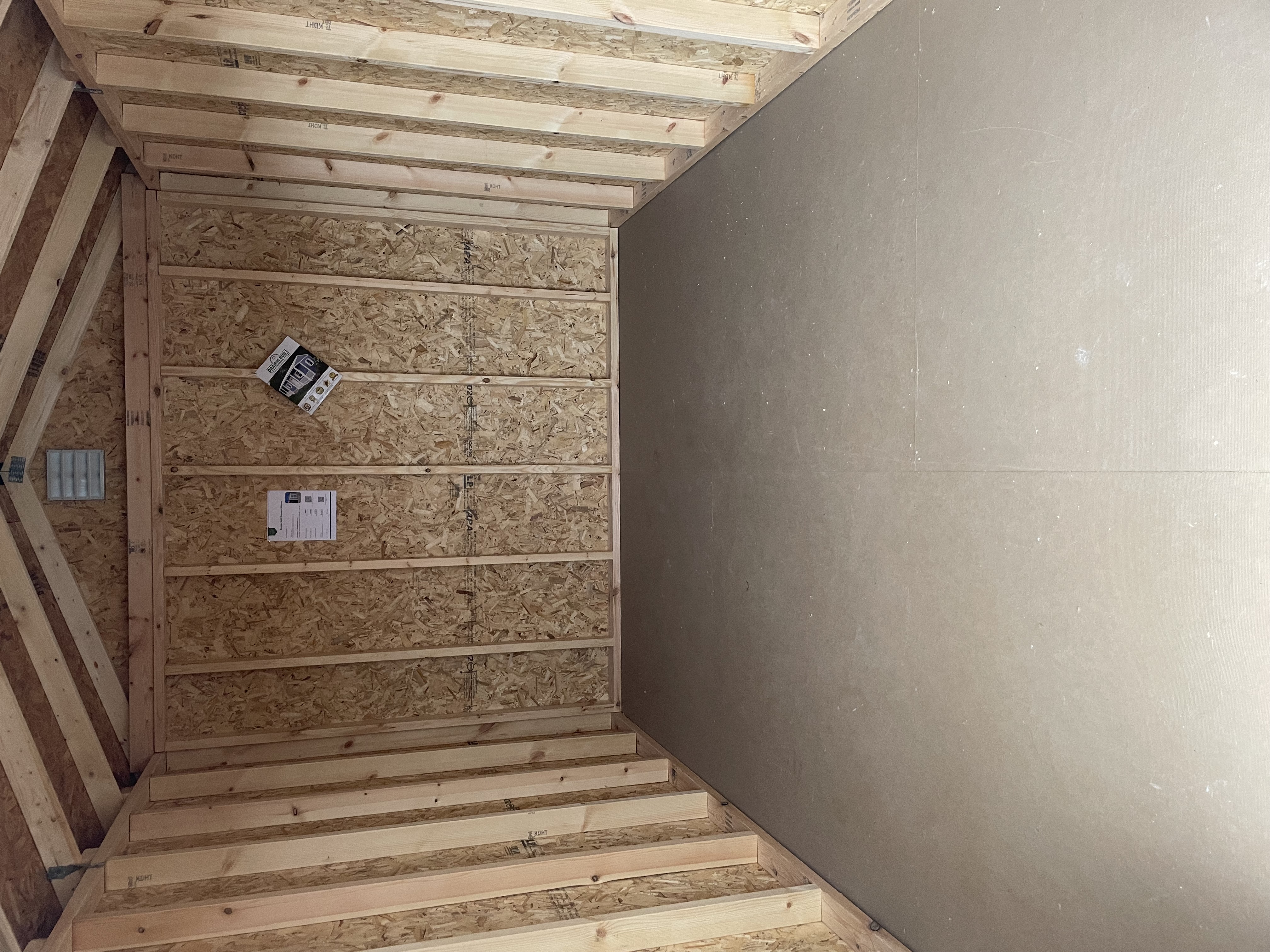8 x 12 Utility Shed – 3