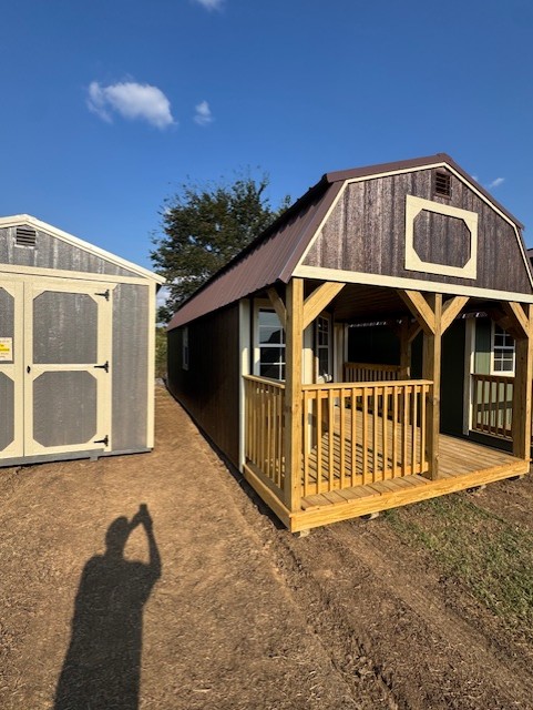 12 x 32 Deluxe Lofted Barn Cabin – 2