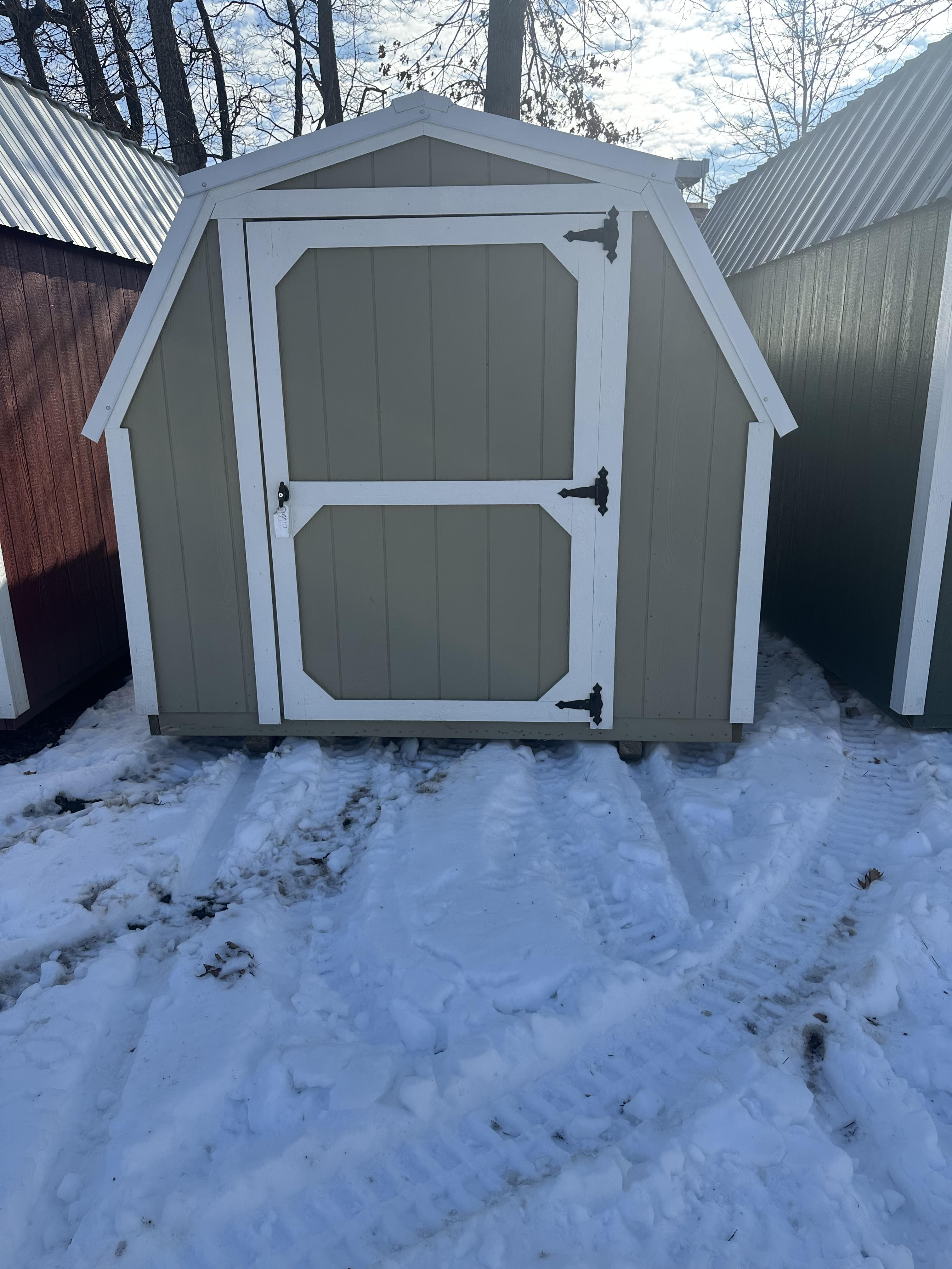 8 x 12 Barn – 2