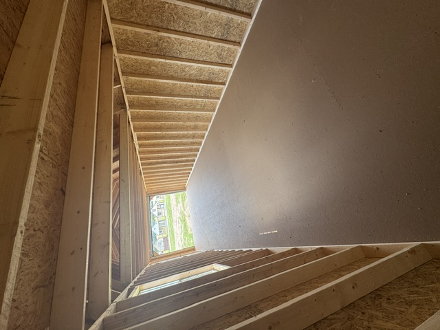 12 x 32 Lofted Garage – 4