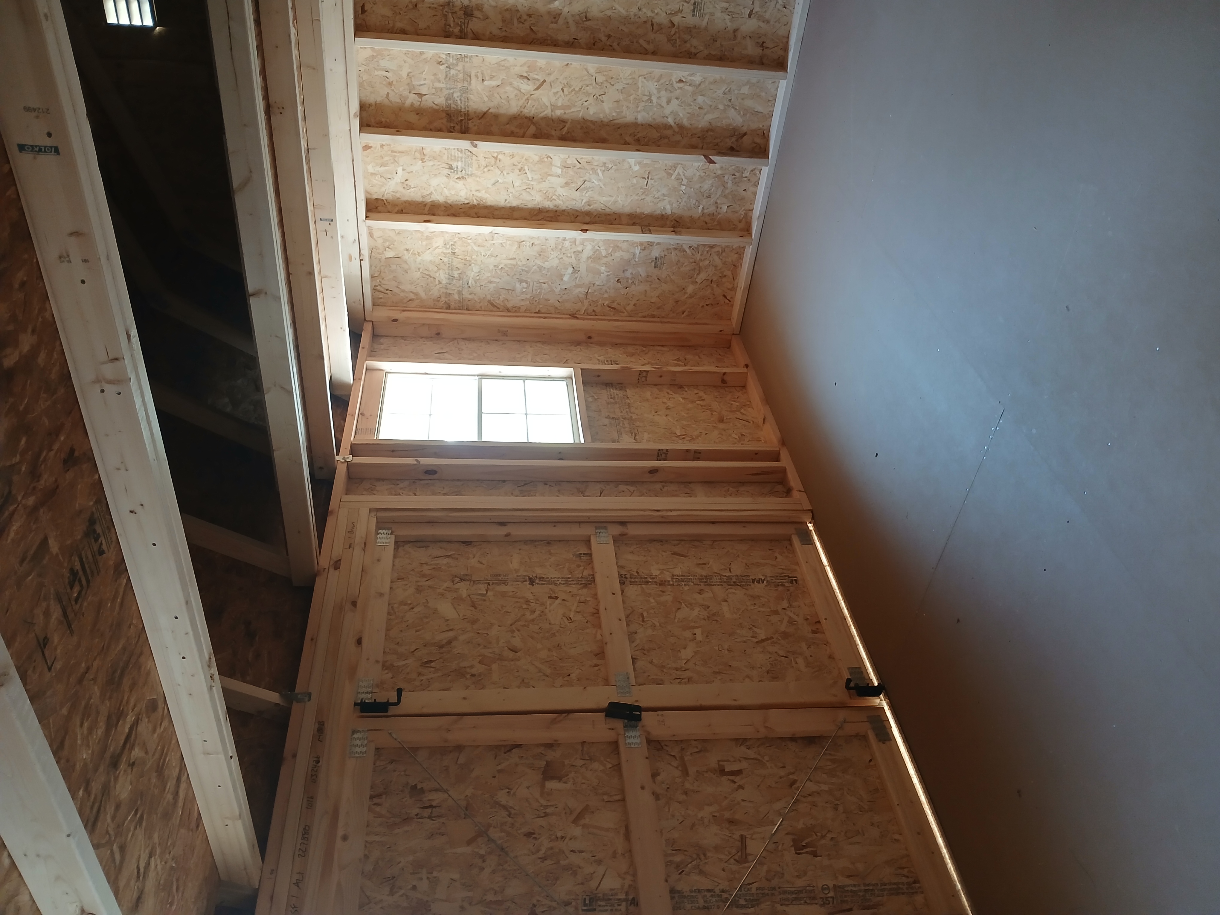 10 x 16 Side Lofted Barn – 5