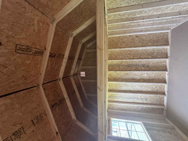 10 x 16 Side Lofted Barn – 4