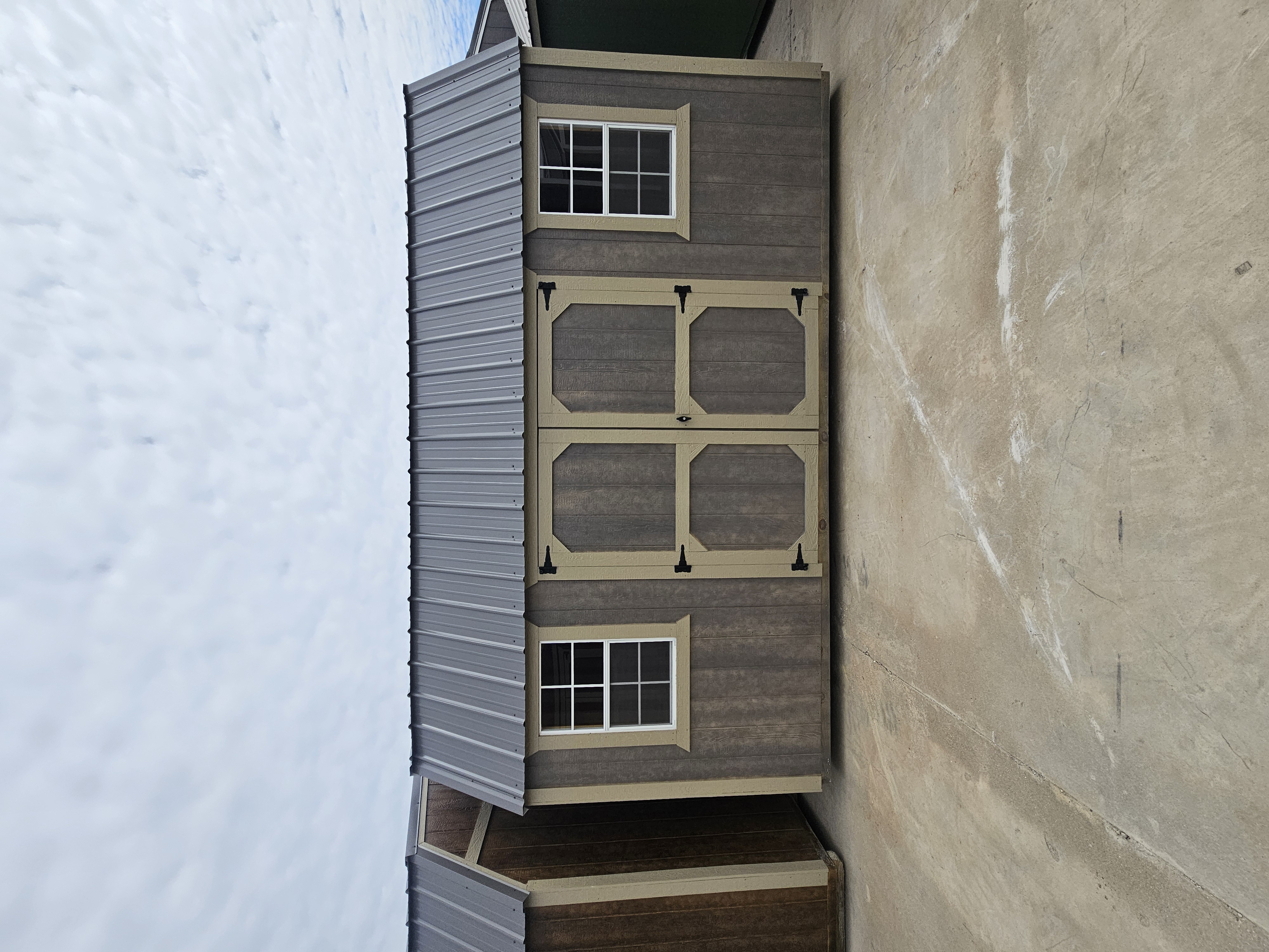 10 x 16 Side Lofted Barn – 1