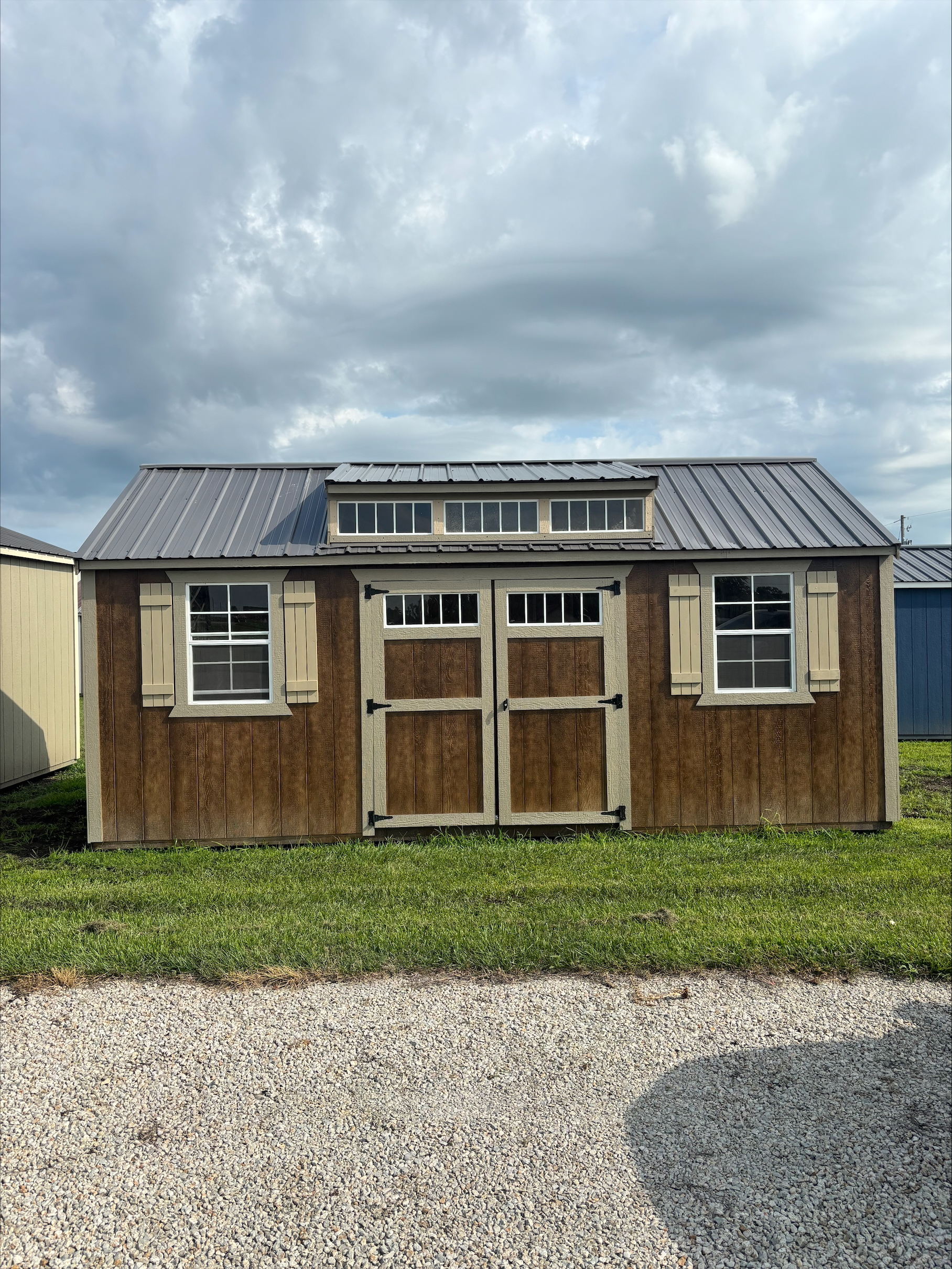 View details for 10 x 20 Sun Studio